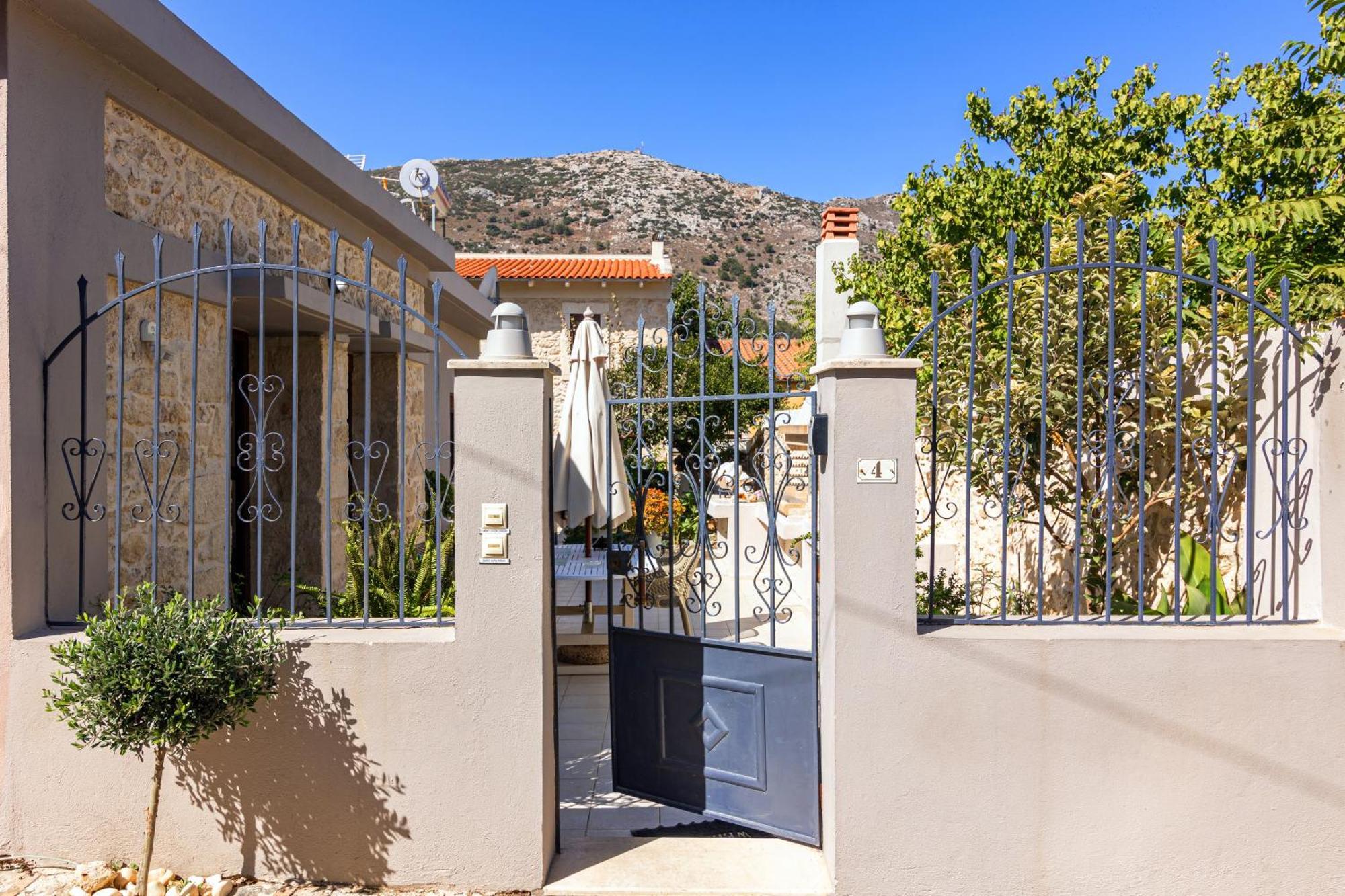 Archanes Cosy Residence ภายนอก รูปภาพ